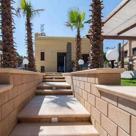 Hh Selection Emiro *