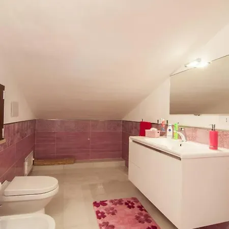 Hh Selection Emiro * Lascari