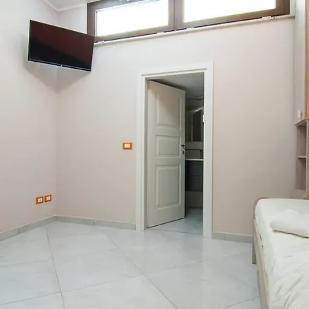 Hh Selection Emiro * Lascari